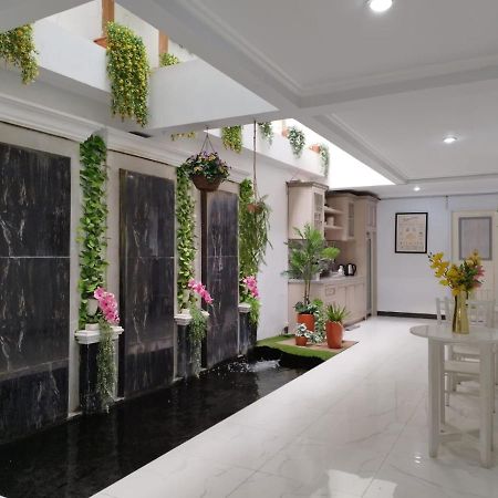 Nest Residence Giacarta Esterno foto