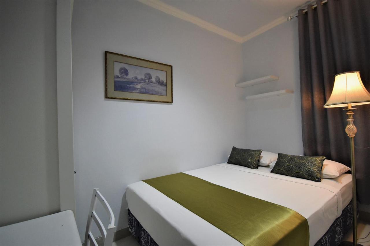 Nest Residence Giacarta Esterno foto