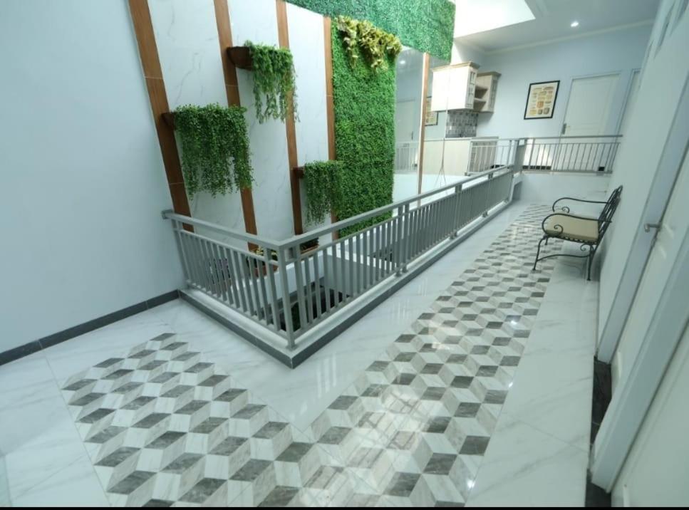 Nest Residence Giacarta Esterno foto