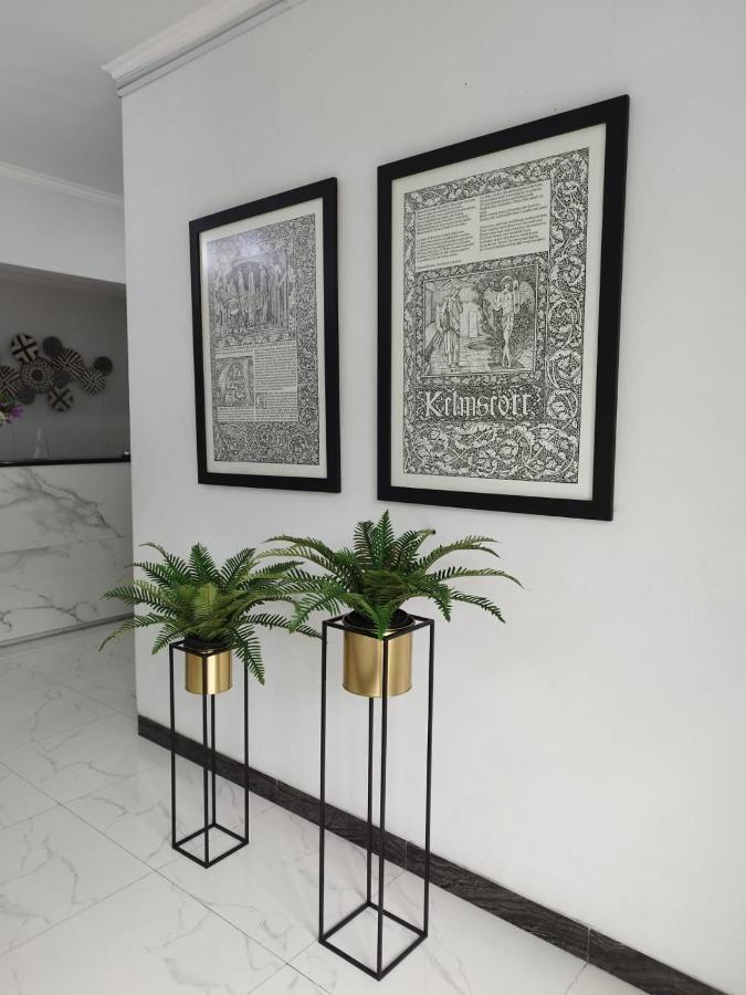 Nest Residence Giacarta Esterno foto